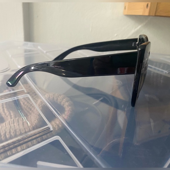 Circle Cat Eye sunglasses - Picture 3 of 3